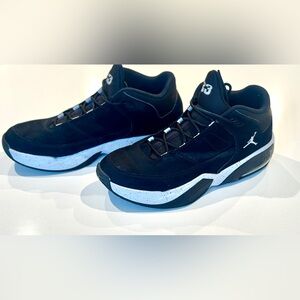 NIKE Jordan Max Aura 3 Black Oreo Athletic Men's Shoes size 9 QUALITY